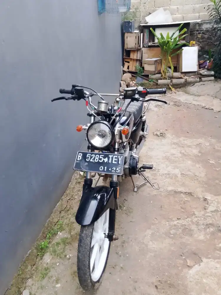HONDA GL 125 1982