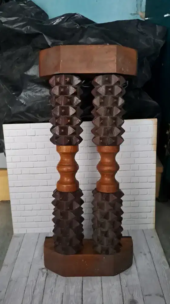 Alat Pijat Kaki Tradisional