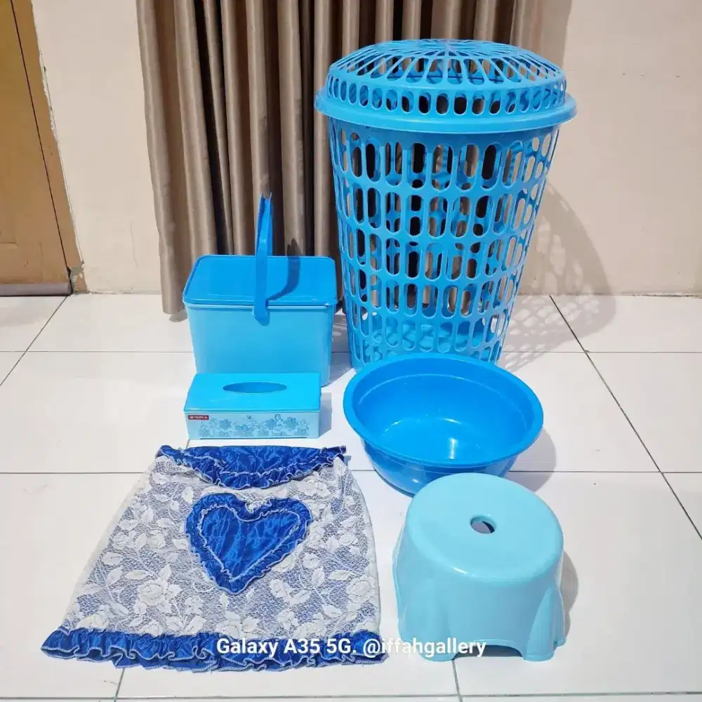 Set Perabot Biru Lion Star Bersih Normal Siap Pakai