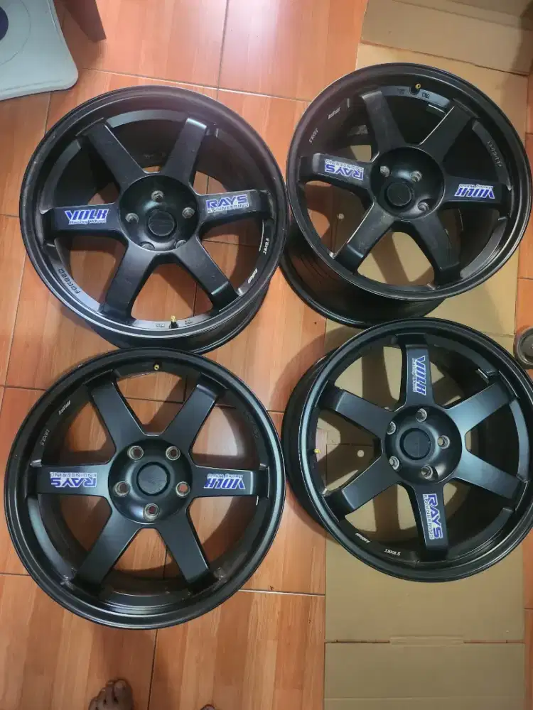 Velg volk rays TE37 pcd bmw 5x120