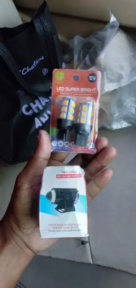 Di jual semua macam lampu tembak,LED untuk  semua kendaran motor,mobil