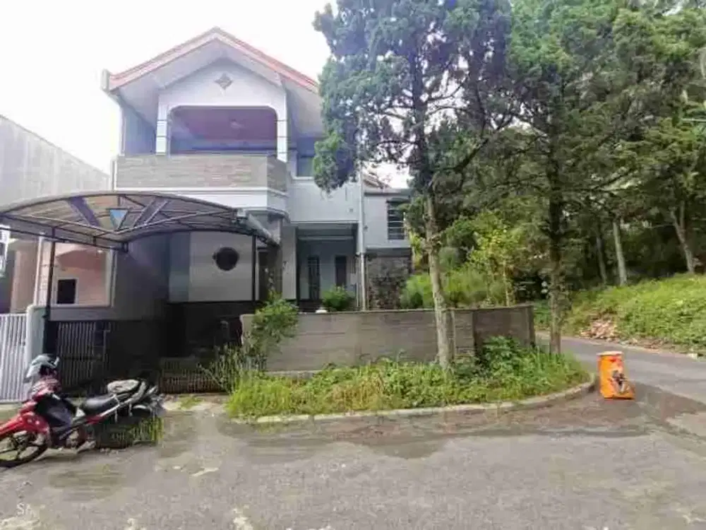 banting harga rumah dikomplek elite setraduta