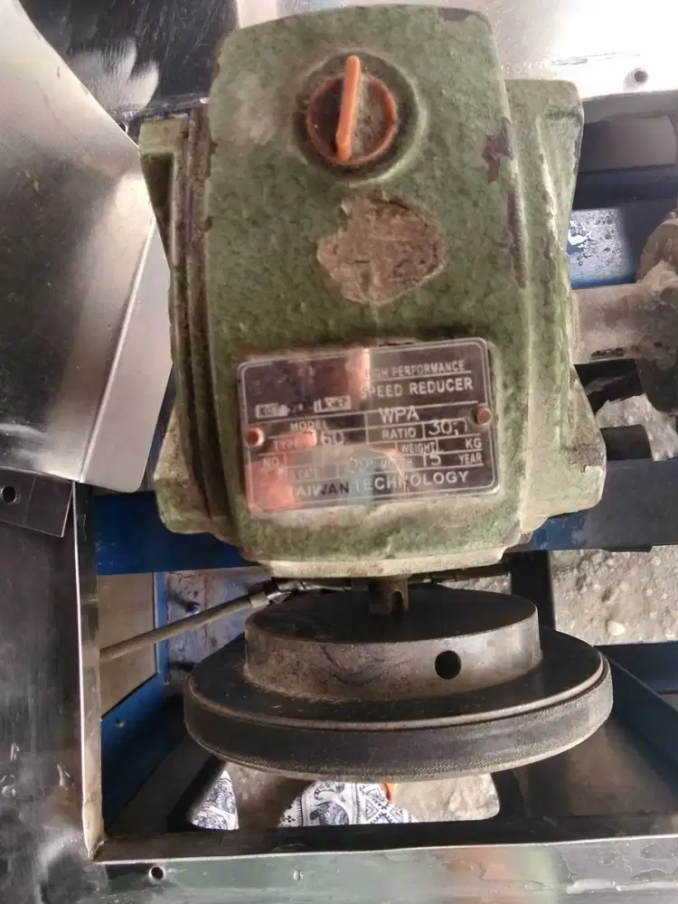 Di jual cepat mesin peras santan