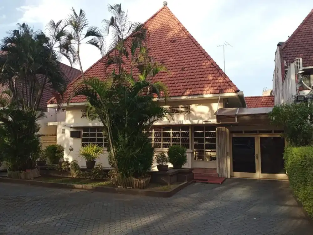 DISEWAKAN AREA KOMERSIAL PUSAT KOTA SURABAYA DIRAYA DARMO