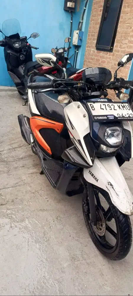Yamaha Xride tahun 2019 (Warna putih orange) Km 19.000, Pribadi