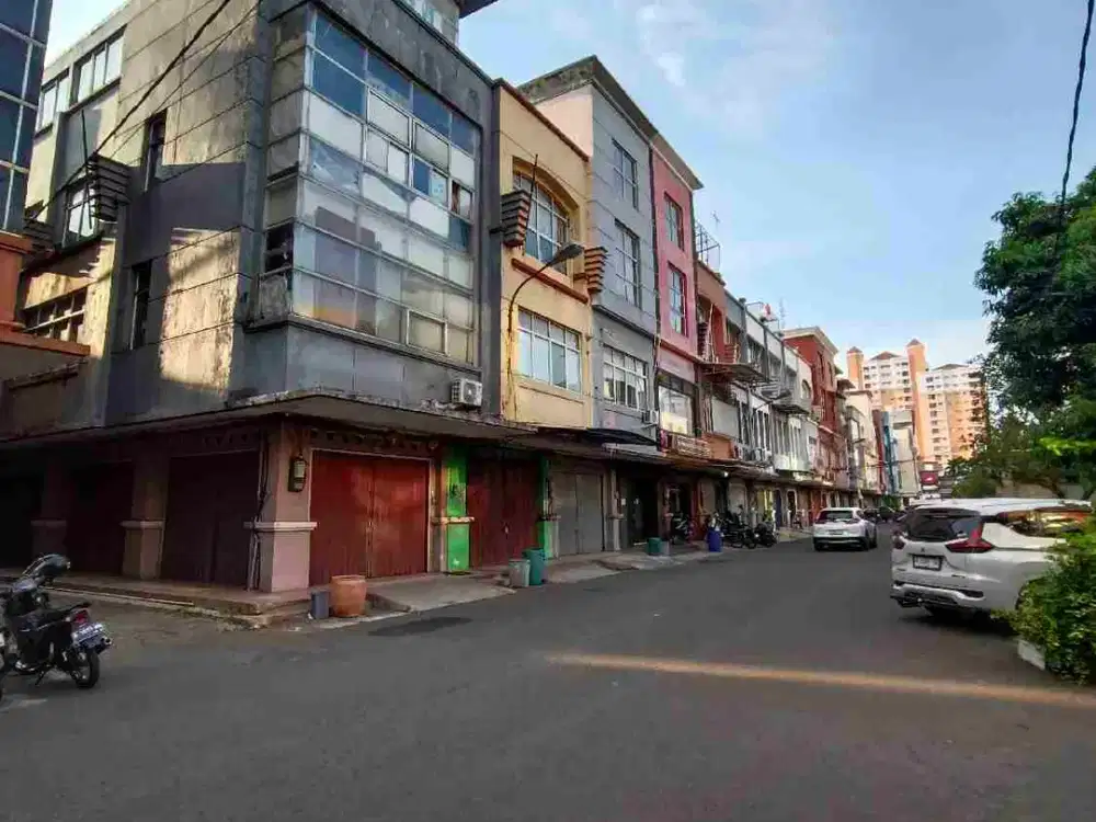 dijual cepat ruko hook, mutiara taman palem