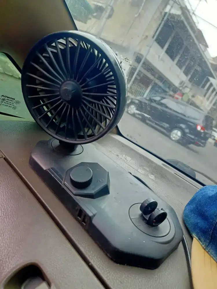 Di jual kipas anggin bisa di pakai di dlm dan di luar murah meriah