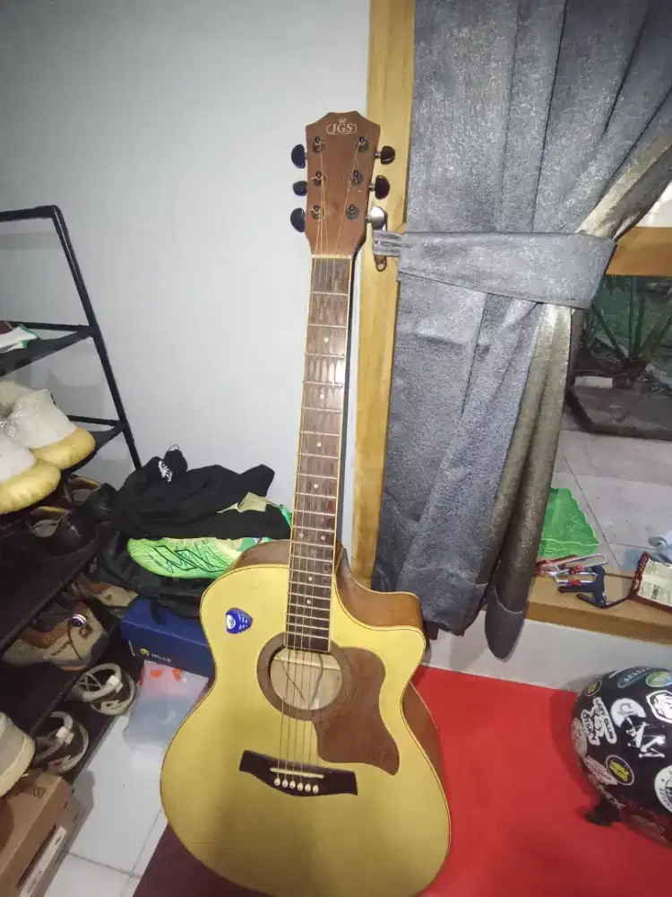 Gitar akustik listrik