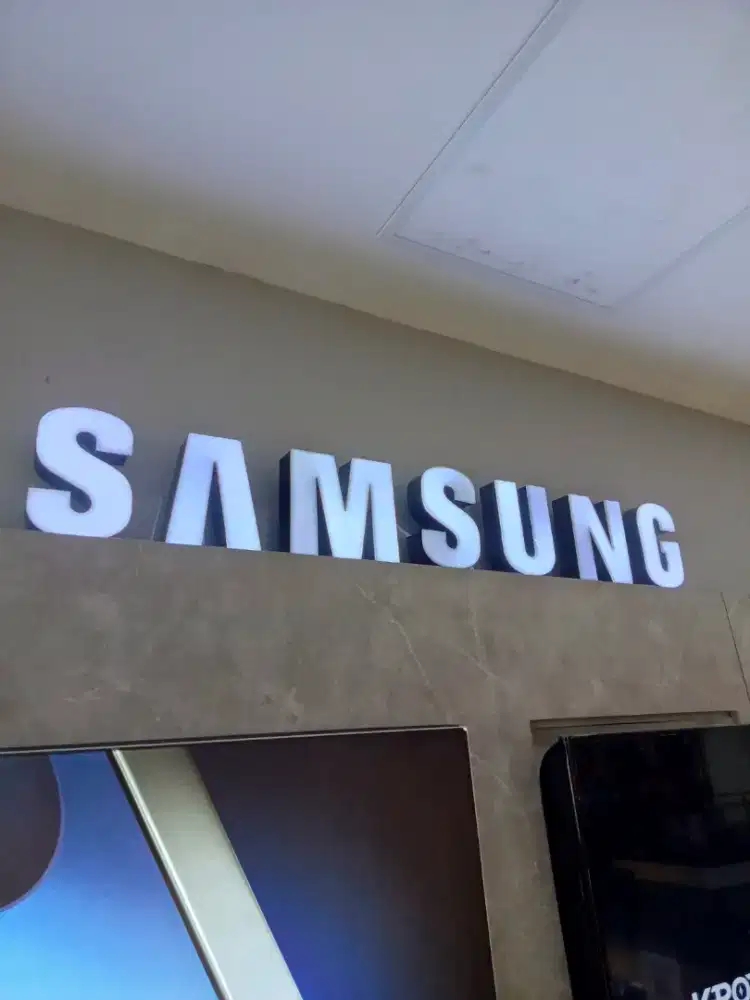 KREDIT SAMSUNG GALAXY S25 ULTRA