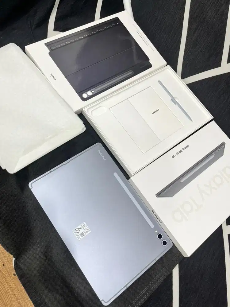 Samsung Tab S10+5G ram 12/256 SEIN mulus like new bonus keyboard or