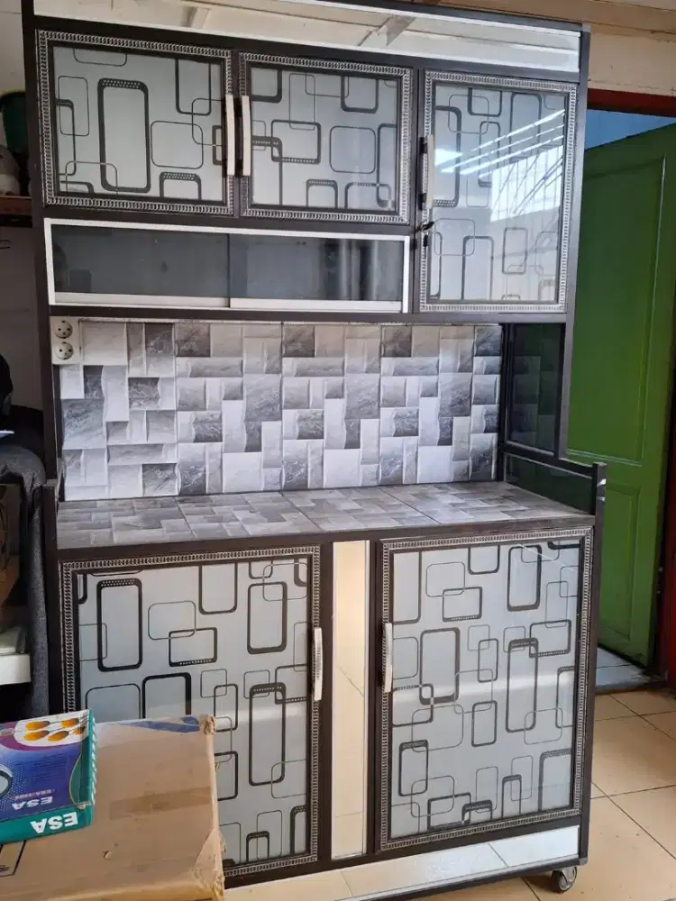 Dijual lemari makan rak piring