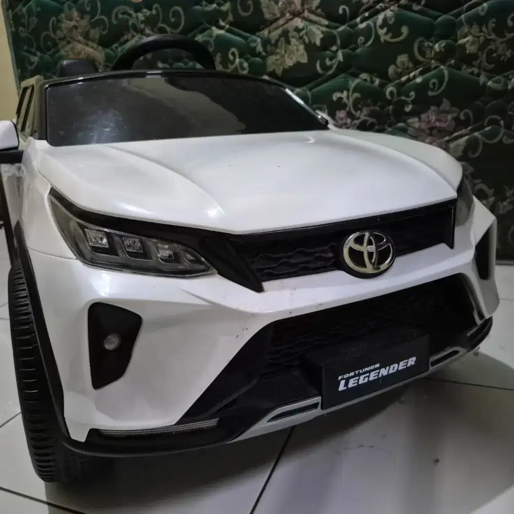 Mainan Mobil Mobilan Fortuner Legender