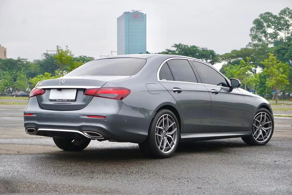Mercedes Benz  E300 AMG Facelift W213 2022