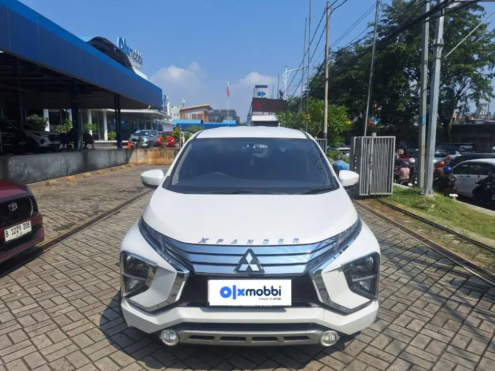 DP MURAH Mitsubishi Xpander 1.5 Sport Bensin-AT 2021 Silver CUZBB