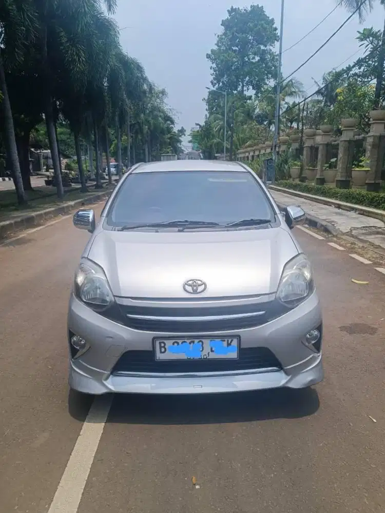 Agya TRD Sporty 2015 ManuaL KM KECIL
Harga MURAH DP RENDAH 4JT SiLVER