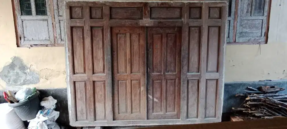 Dijual  pintu gebyok kayu nangka tulen