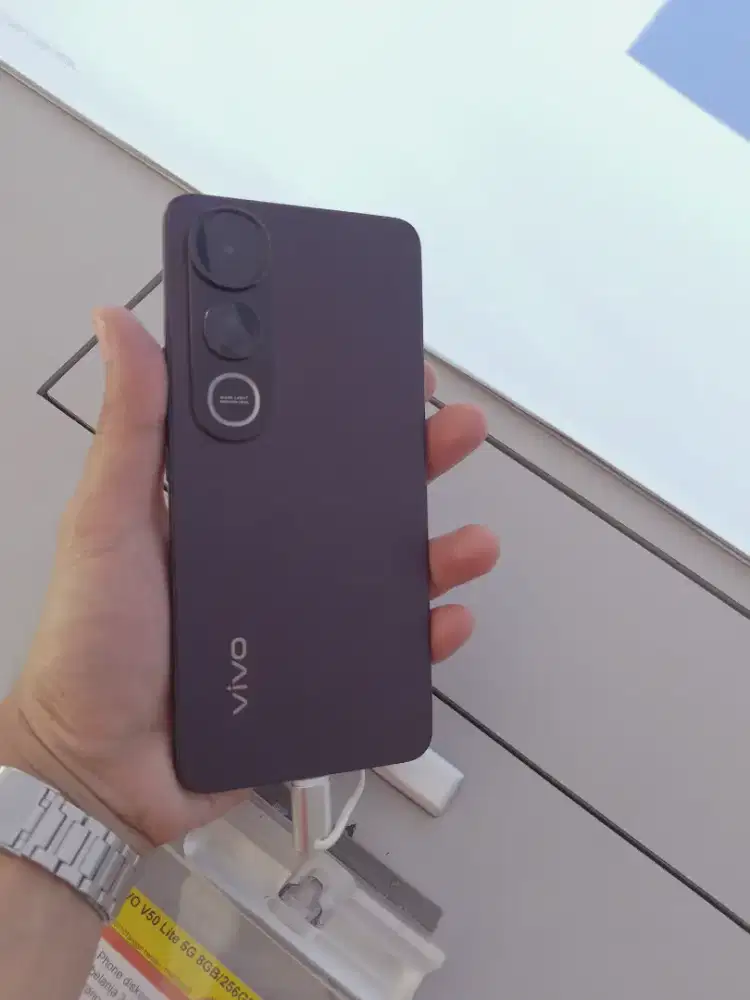Kredit hp Vivo Y400 4G ram 8/128GB