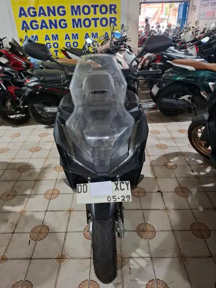 Honda ADV abs 160cc 2024 hitam