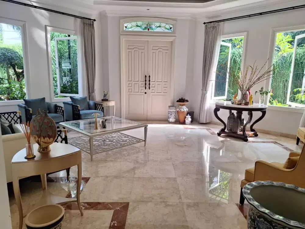 Rumah Mewah 2 Lantai di Lokasi Pondok Indah – Siap Huni - Luas & Elegan (SHM)