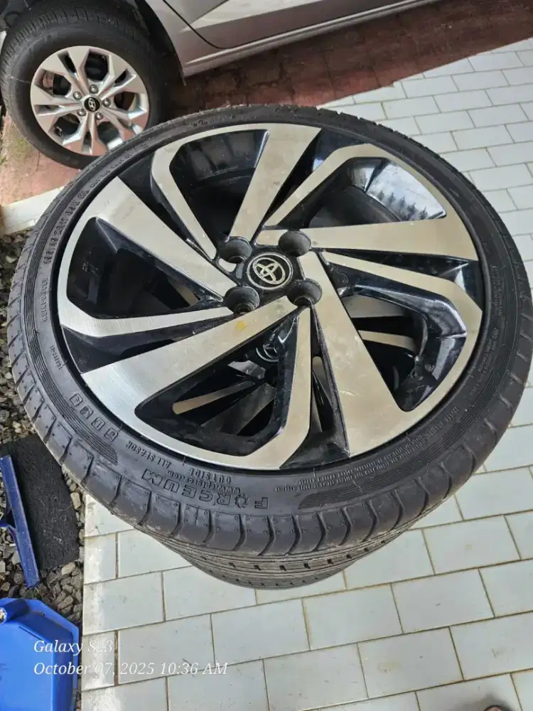 Jual velg 17 pcd 4 x 100 oem raize + ban 99%