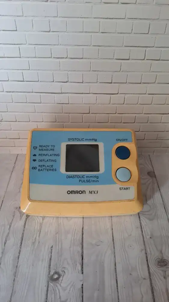 Mesin Tensimeter Digital Omron MX3