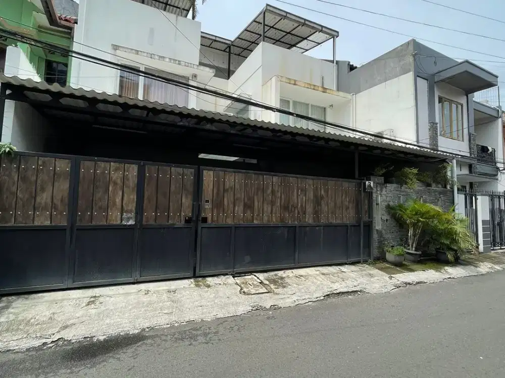 Z56 Rumah Bagus 166 m2 Murah di Saharjo Tebet Jakarta Selatan
