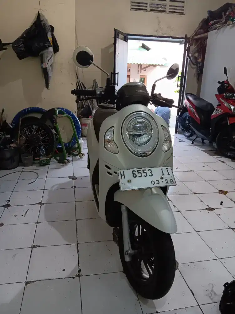Scoopy prestige th 2023 top