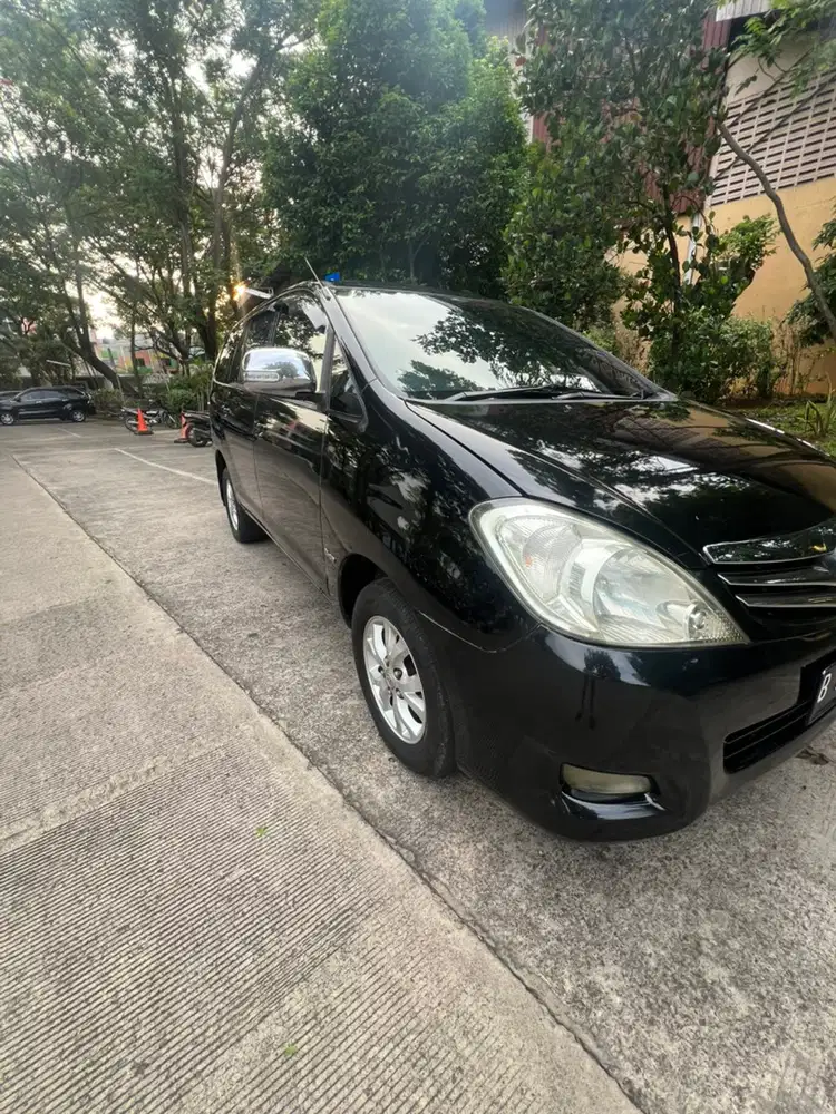 Innova G diesel matic 2011
