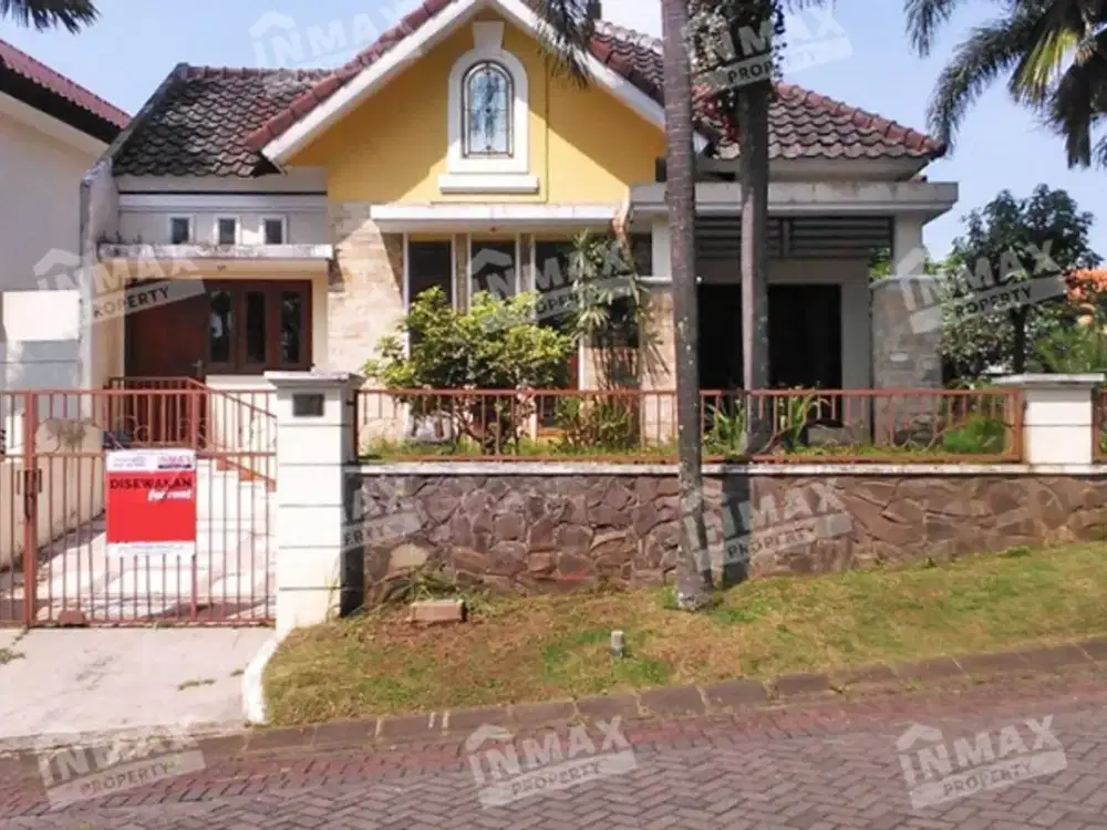 RUMAH SEWA VILLA PUNCAK TIDAR MALANG,LUAS,DEKAT MACHUNG