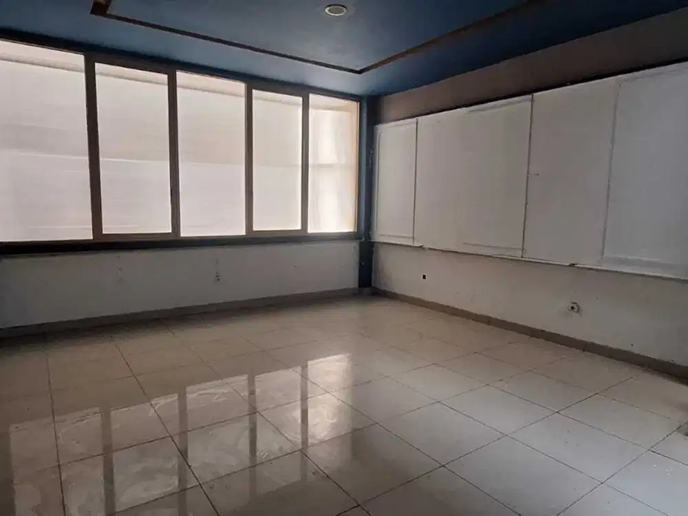 Disewakan Bangunan 2 Lantai mainroad Jalan Sutami sayap Pasteur Bandun