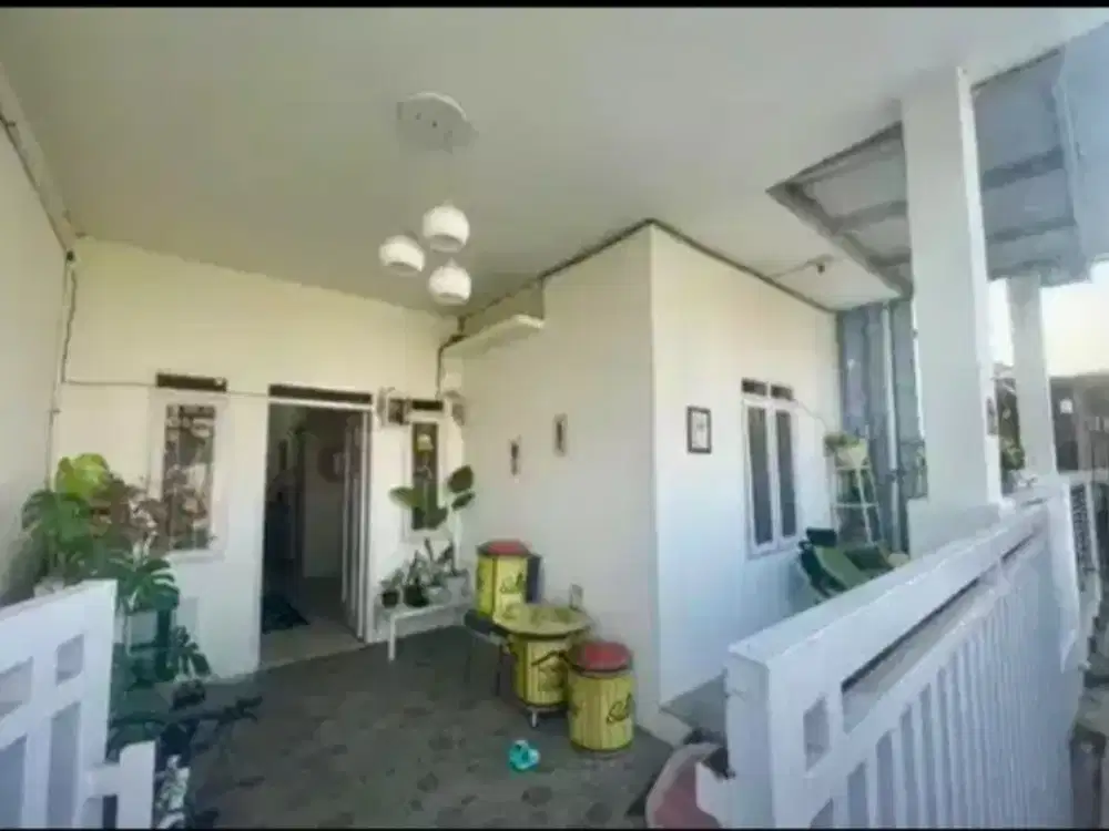 Rumah cluster dua lantai lokasi di Riung Bandung 