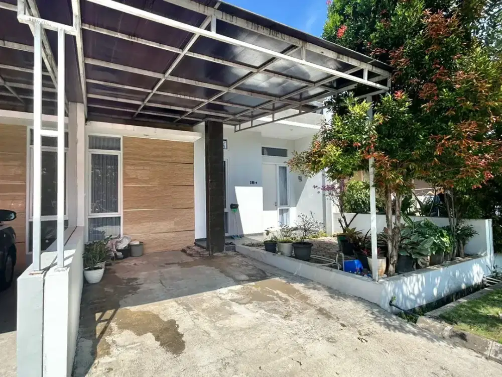 Di Jual Rumah Baru di Bangun 1,5 Th komplek cherry field buah Batu
