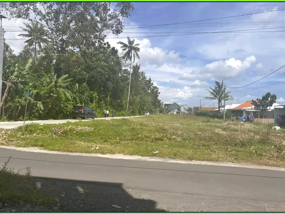 Tanah  Jalan Raya Wedomartani Dekat Stadion Maguwoharjo