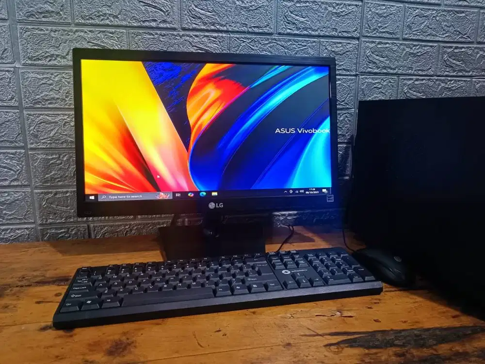 PC Asus Gaming i7 6700K RAM 16GB VGA GT 1030 SSD 256GB Monitor fullset