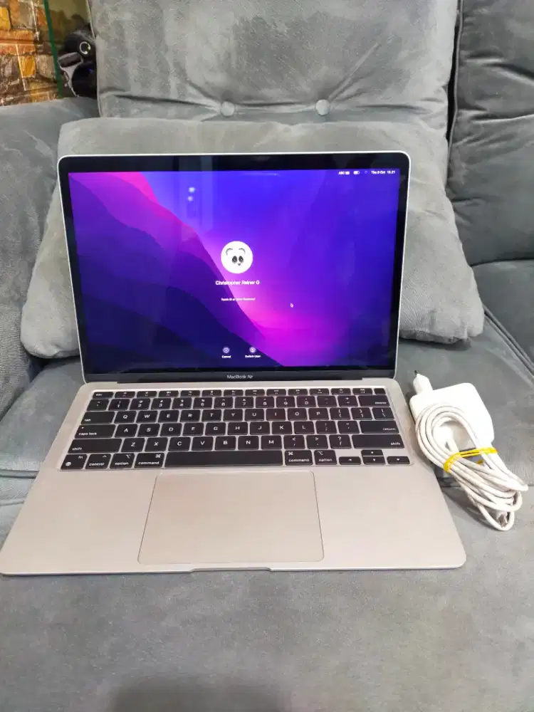 Macbook Air M1 8/256gb