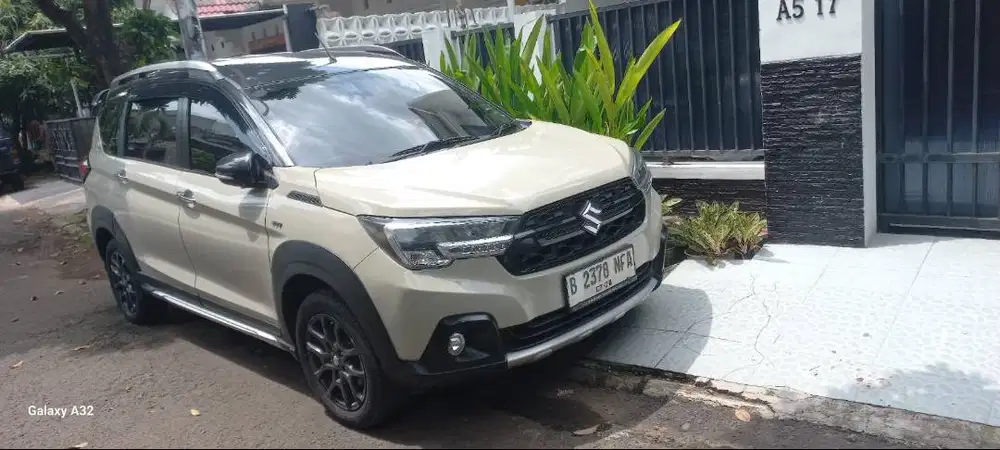 Jual Mobil Suzuki XL7 2023