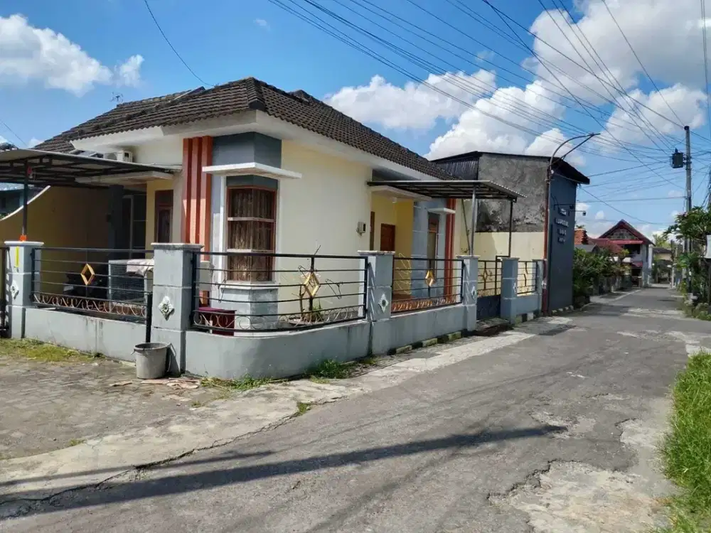 Utara Ring road Monjali, Tanah Dalam perumahan Lempongsari