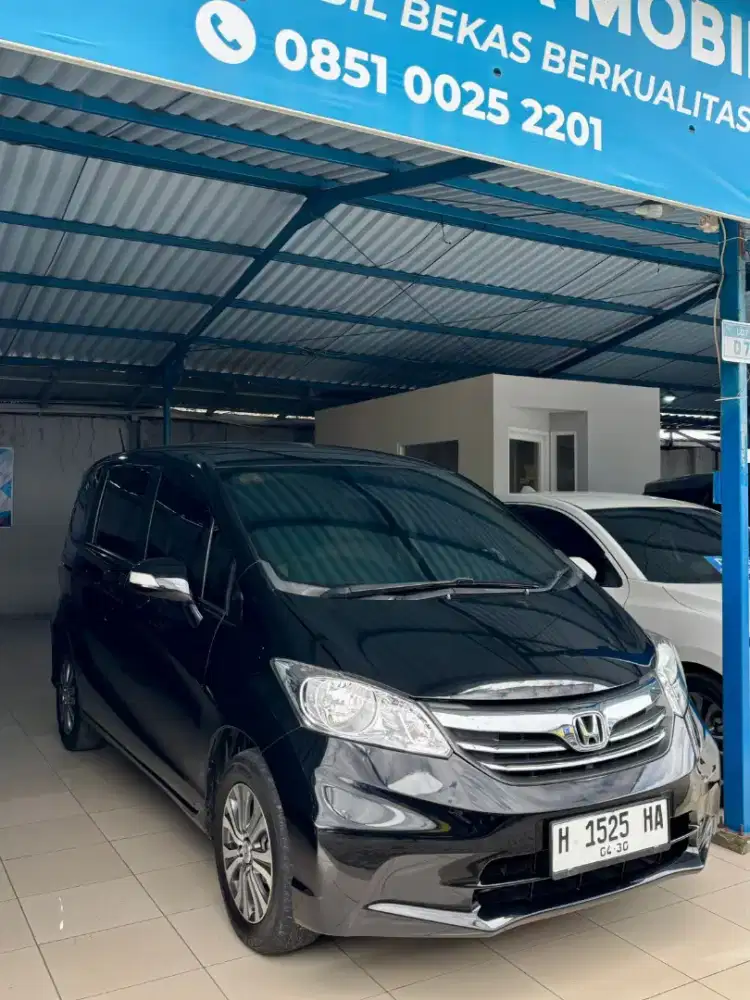TDP 5Juta ‼️ Freed S matic 2013 hitam istimewa