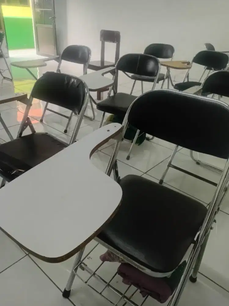 Bangku mahasiswa