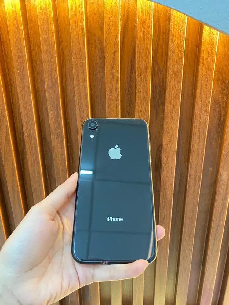 iphone XR all operator