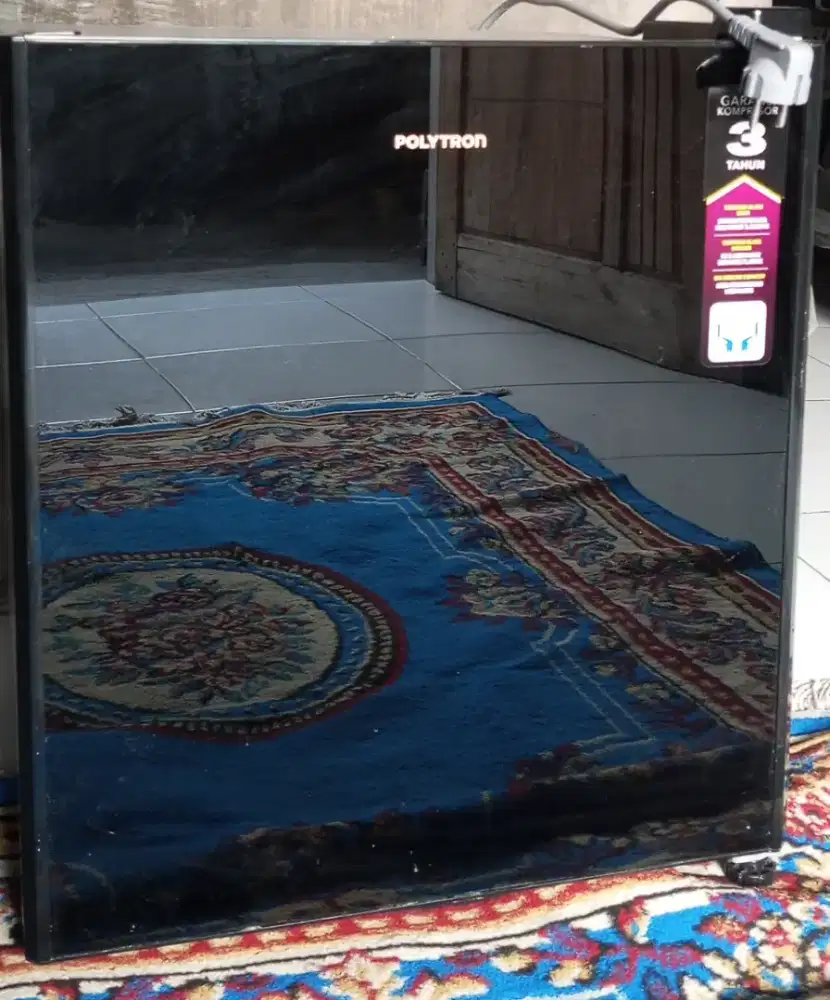 Kulkas 1 pintu merk polytron