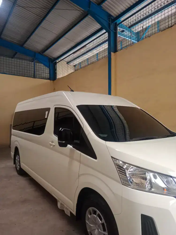 Kaca film mobil dan gedung