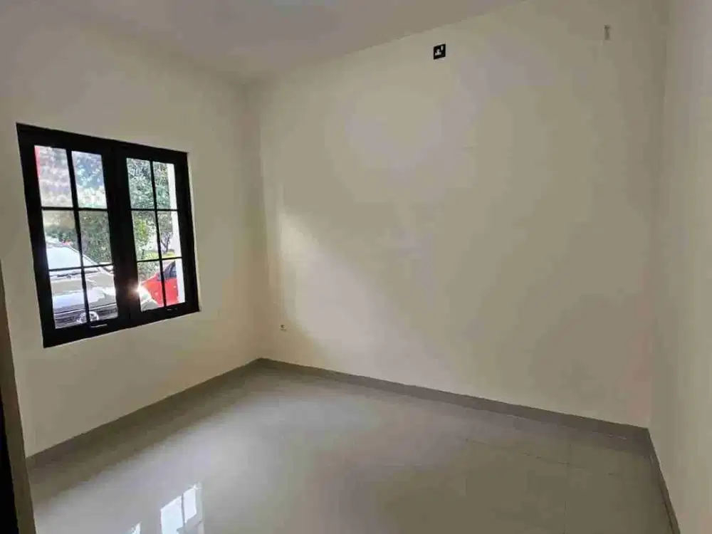 Dijual Rumah Siap Huni Terenovasi Cluster Modernland Tangerang