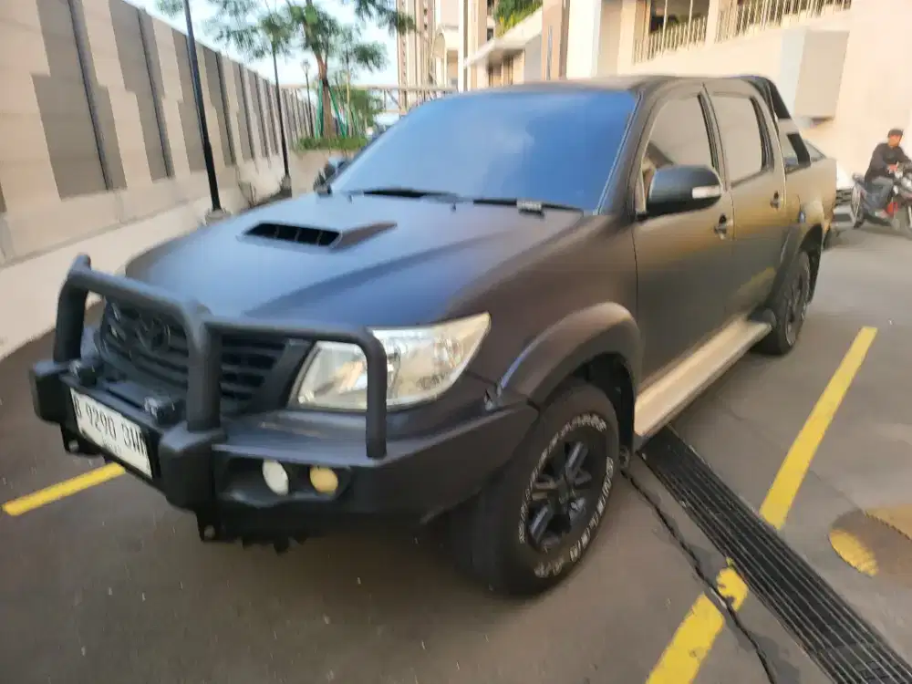 Toyota hilux Double Cabin 2012 4x4MT