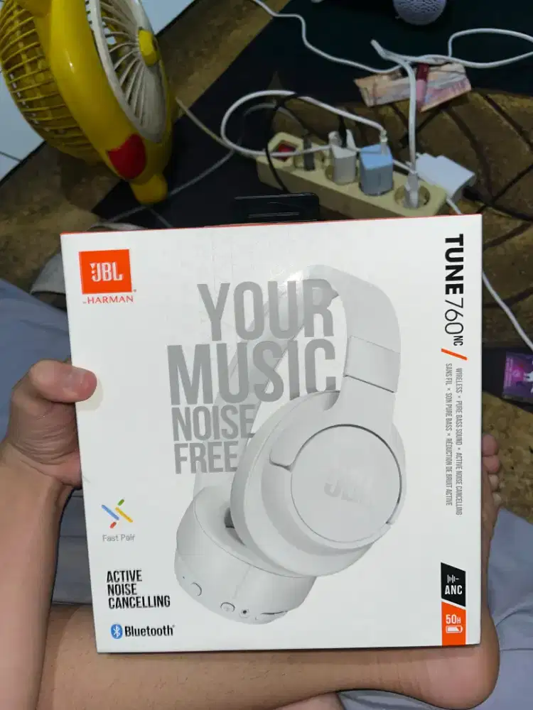 second like NEW JBL TUNE 760 - Headphone Bluetooth - COD Bandung kota