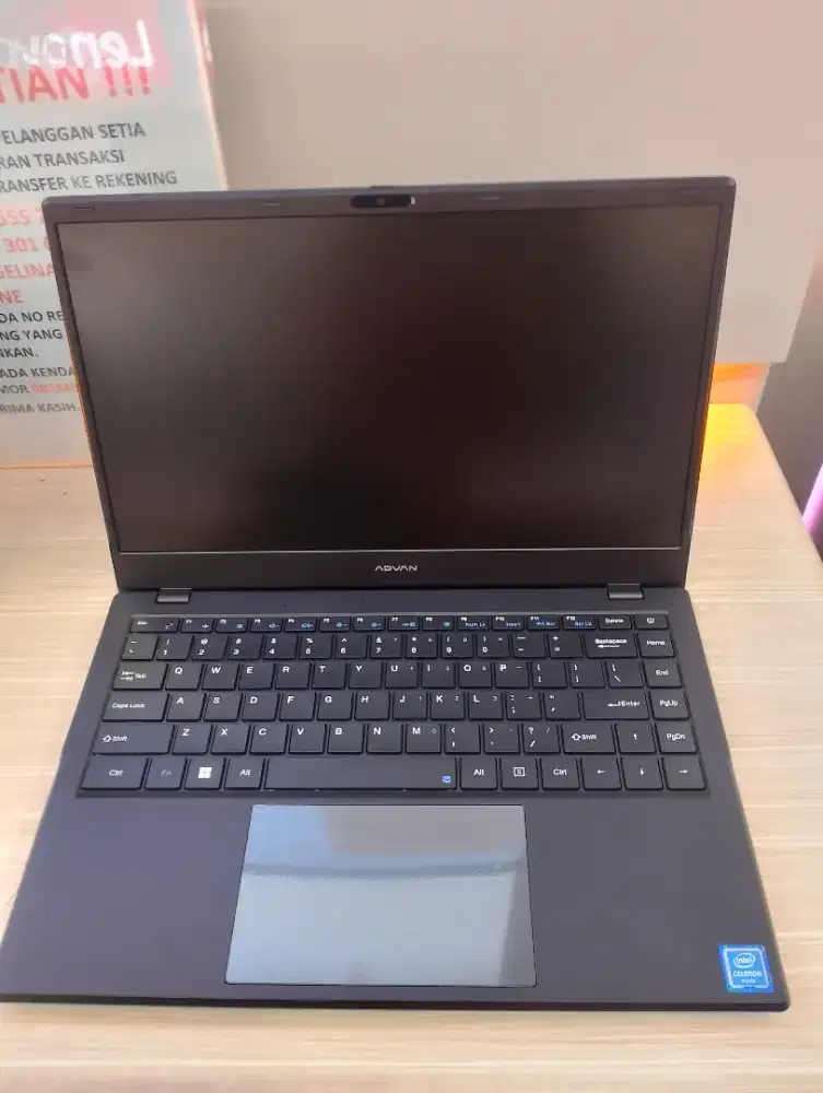 Advan soulmate Celeron 8GB