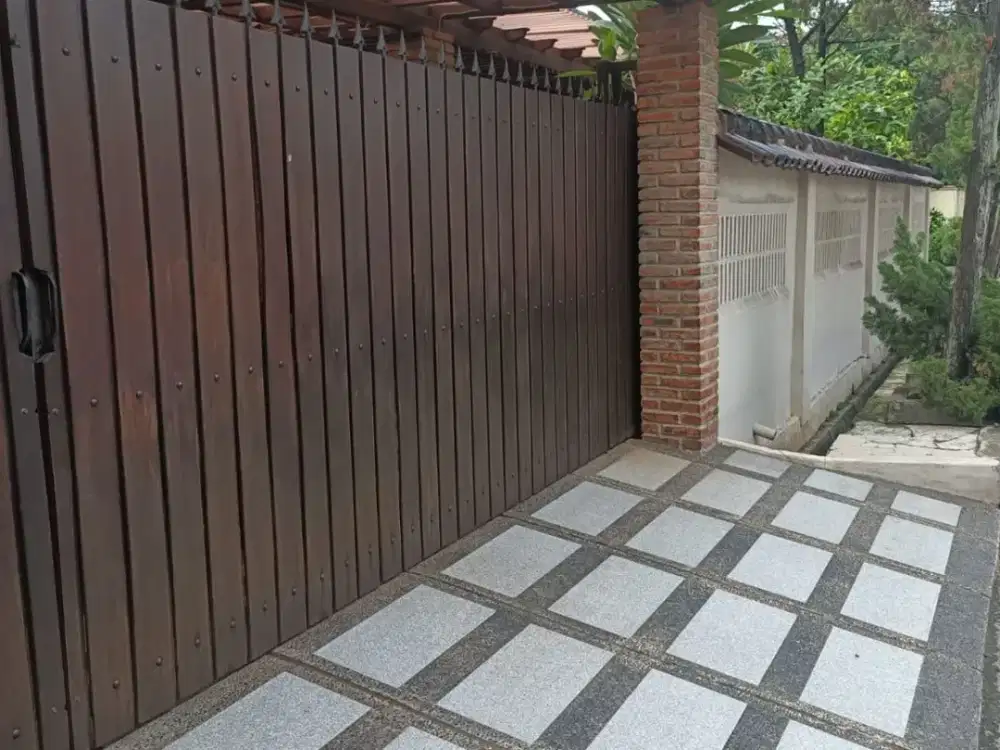 Dijual Rumah Bagus di Jl.Lebak Indah Lebak Bulus Dalam kompleks