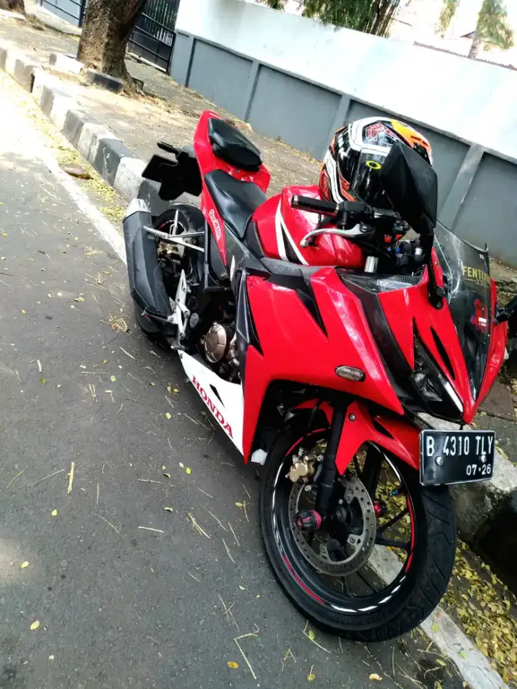HONDA CBR N150R SEHAT WAALFIAT BONUS HELM INK125