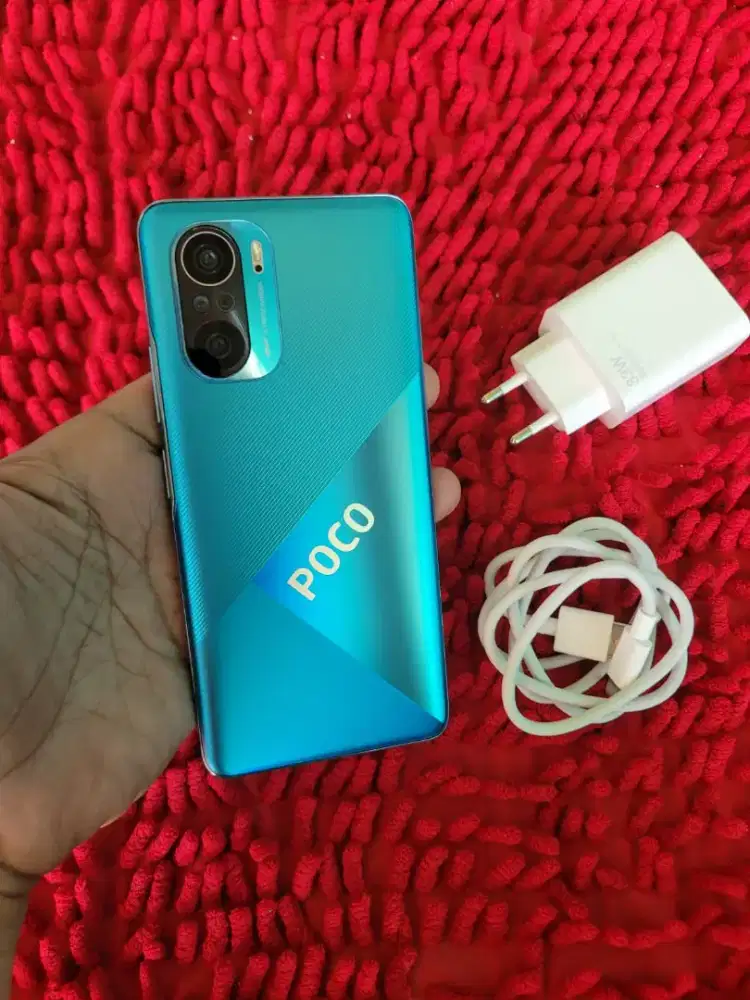 Poco F3 NFc ram 8/256 Snapdragon 870  mulus terawat  cakep hp charger