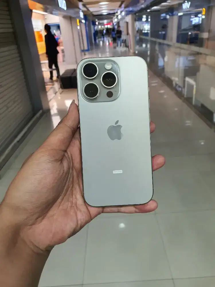 Iphone 16 PRO 256 Natural Titanium Garansi September 2026